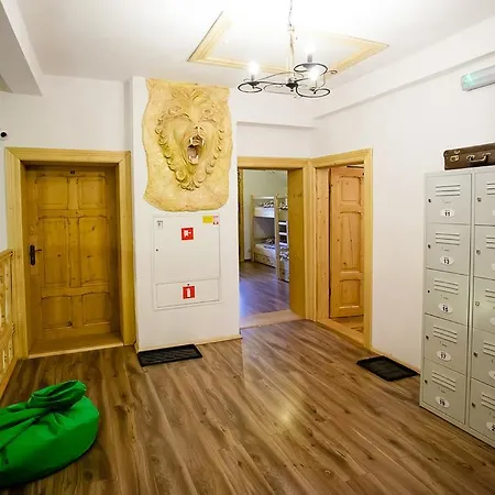 克洛库斯旅舍